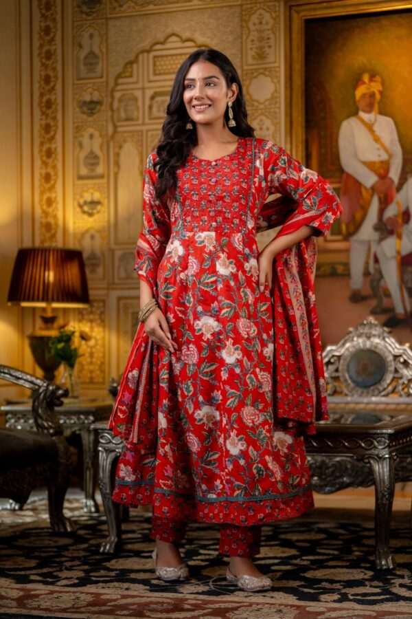 Red Kurta Set for Women - Elegant Ethnic Wear by Neelufer
