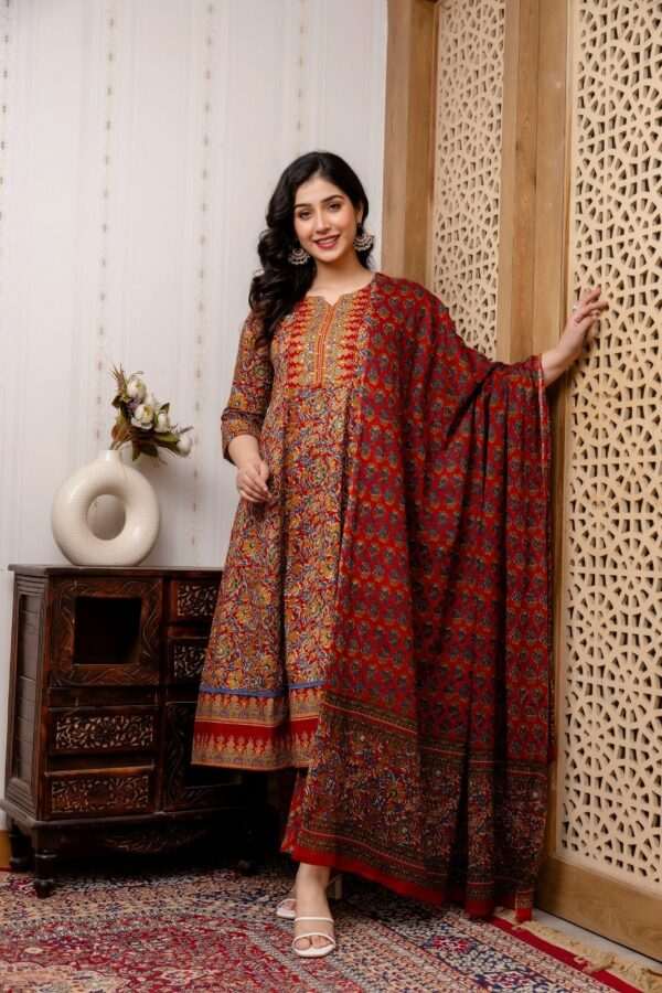 Kurta Set for Women by Neelufer Creation Elegant and dateless