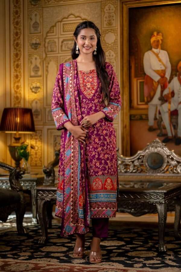 Best Kurta Set for Women - Stylish Ethnic Wear by Neelufer